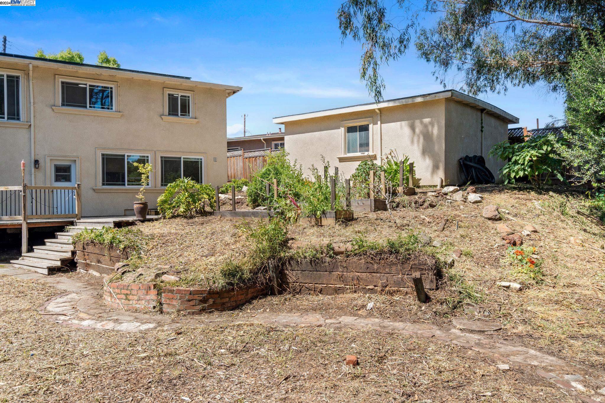4448 Gem Ave