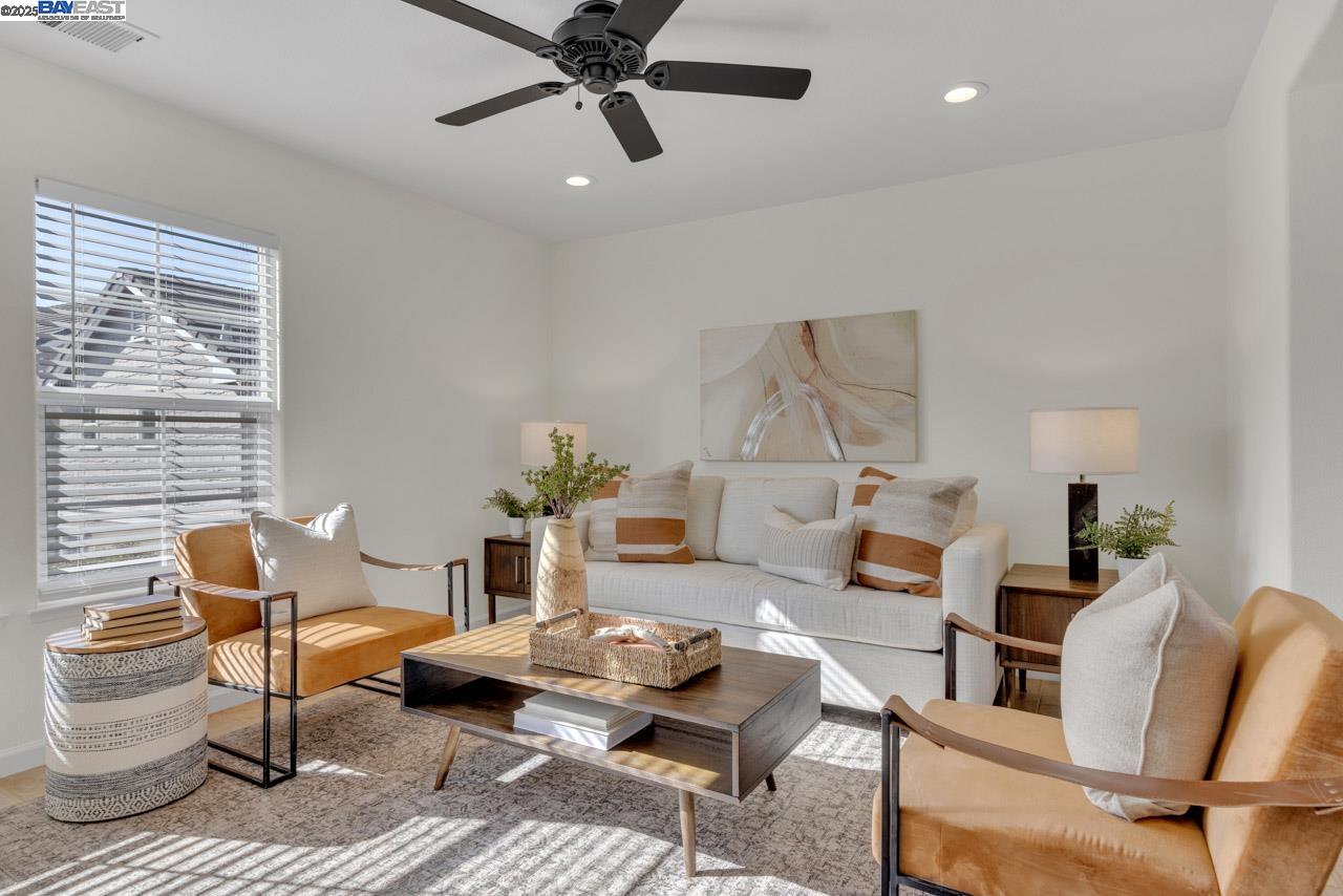 1508 Whispering Oaks Way