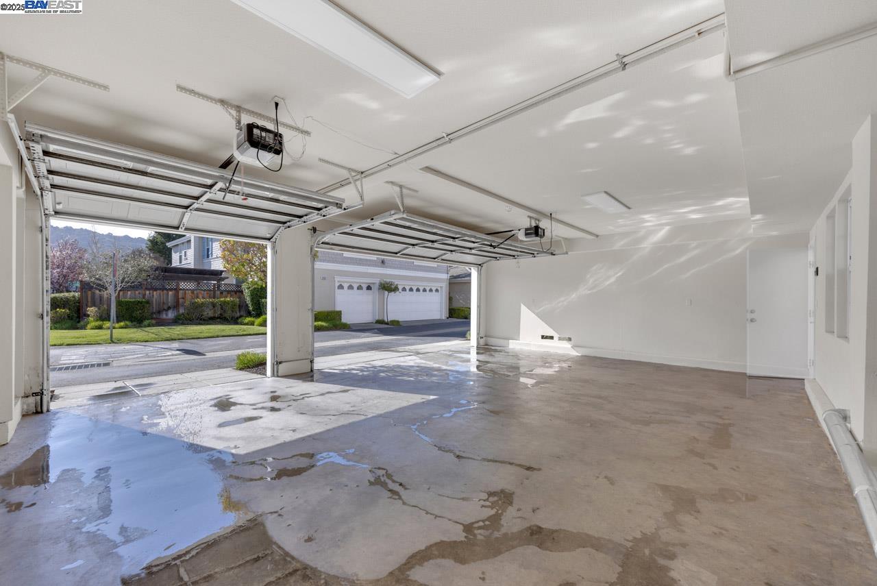 1508 Whispering Oaks Way