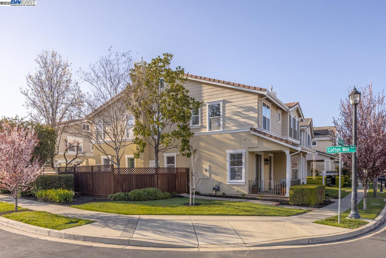 1508 Whispering Oaks Way