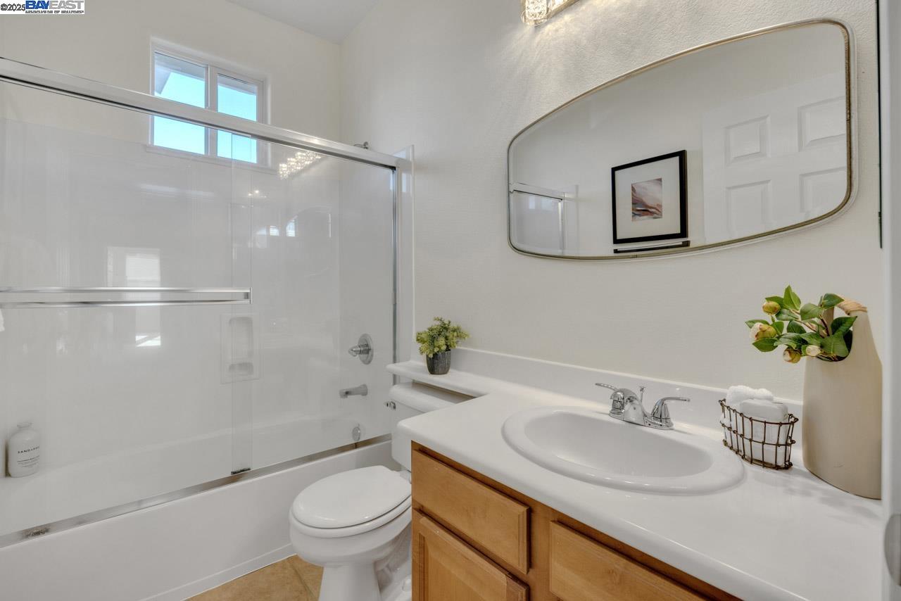 1508 Whispering Oaks Way