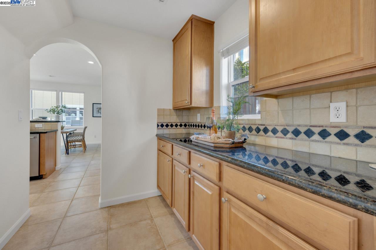 1508 Whispering Oaks Way