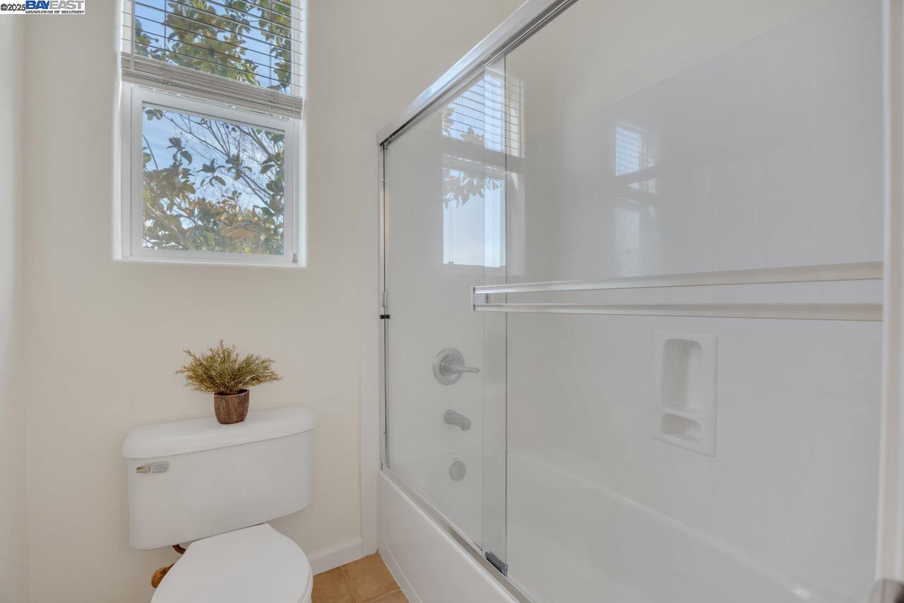 1508 Whispering Oaks Way