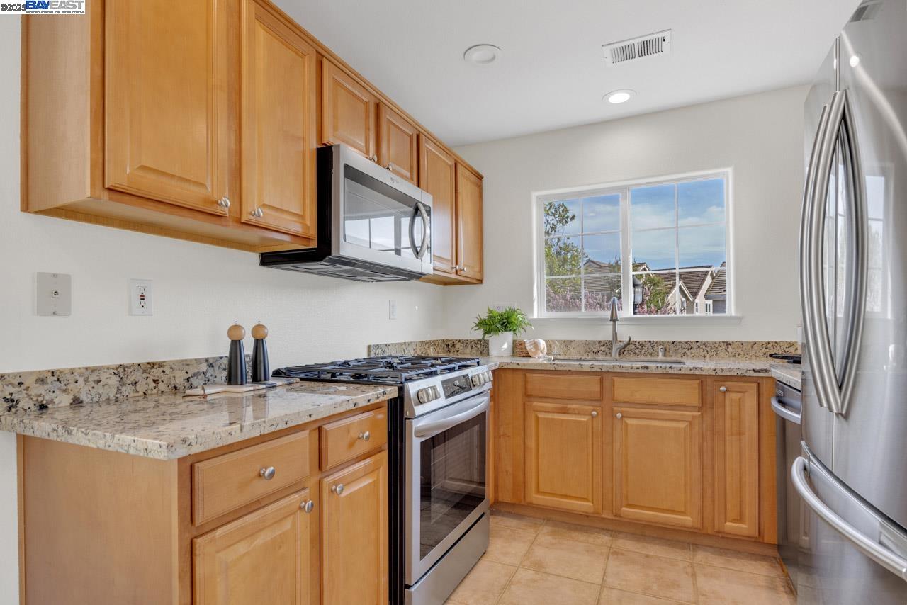 1508 Whispering Oaks Way