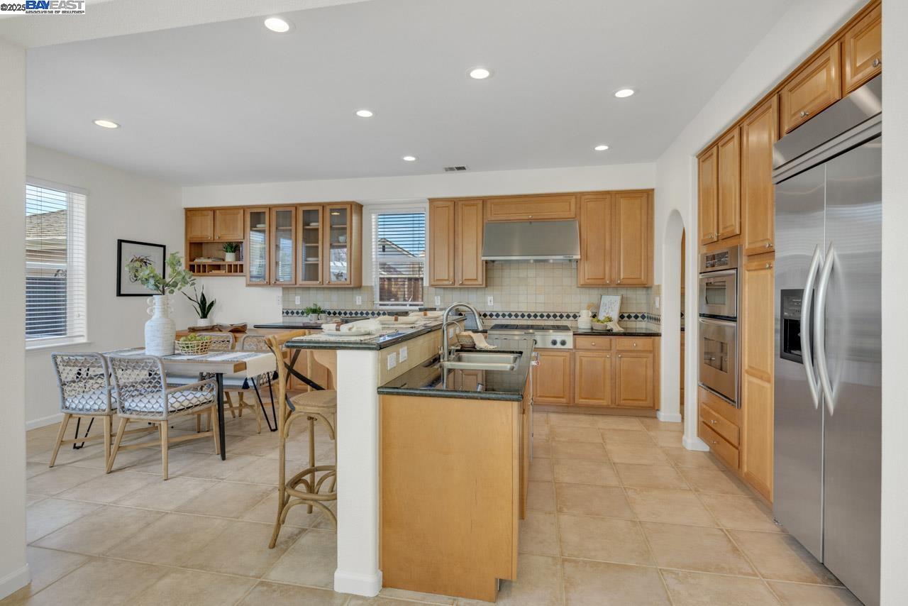 1508 Whispering Oaks Way