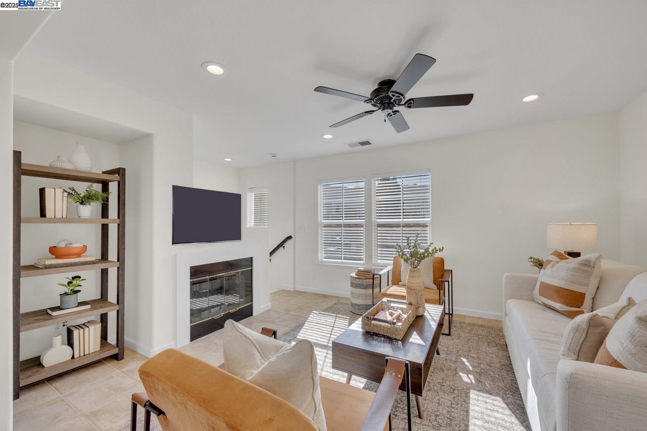 1508 Whispering Oaks Way