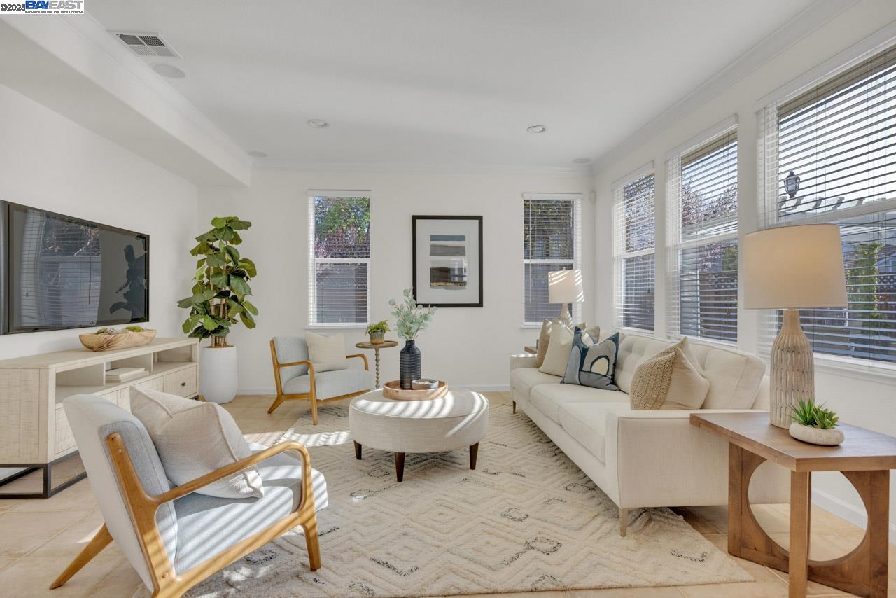 1508 Whispering Oaks Way