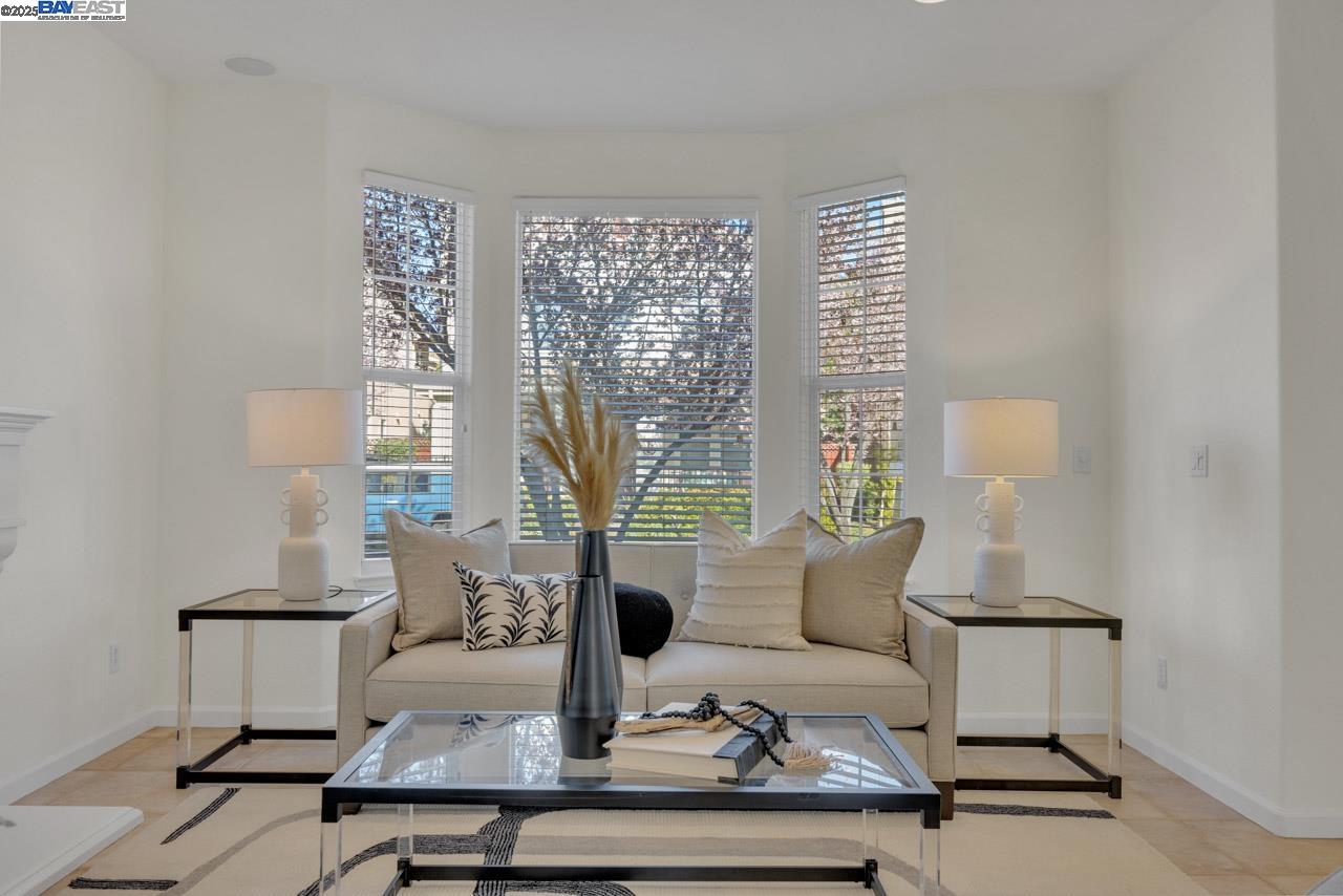 1508 Whispering Oaks Way