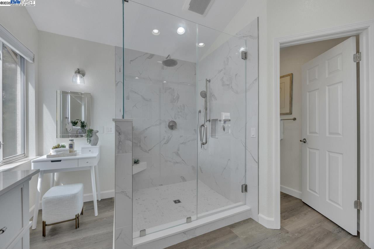 2540 Tapestry Way