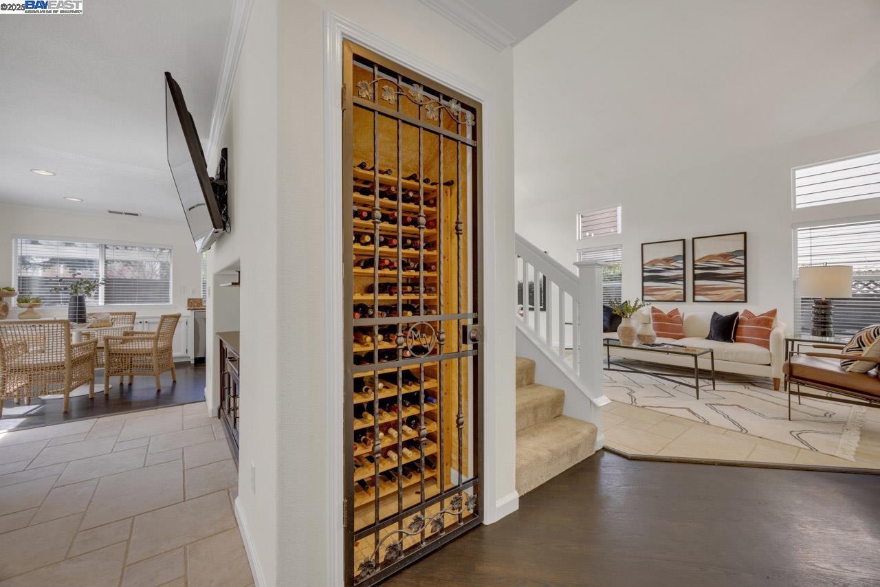 2540 Tapestry Way
