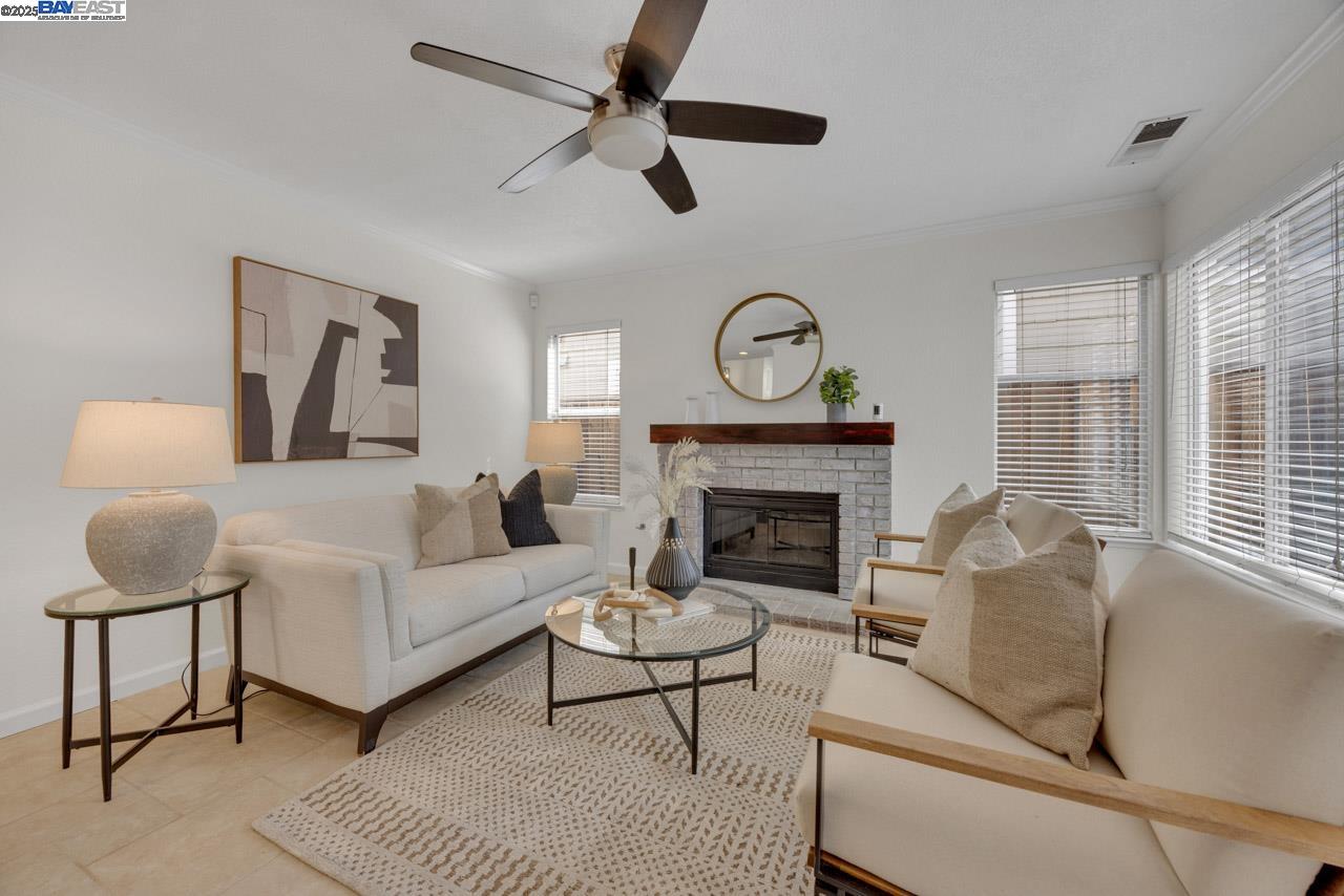 2540 Tapestry Way