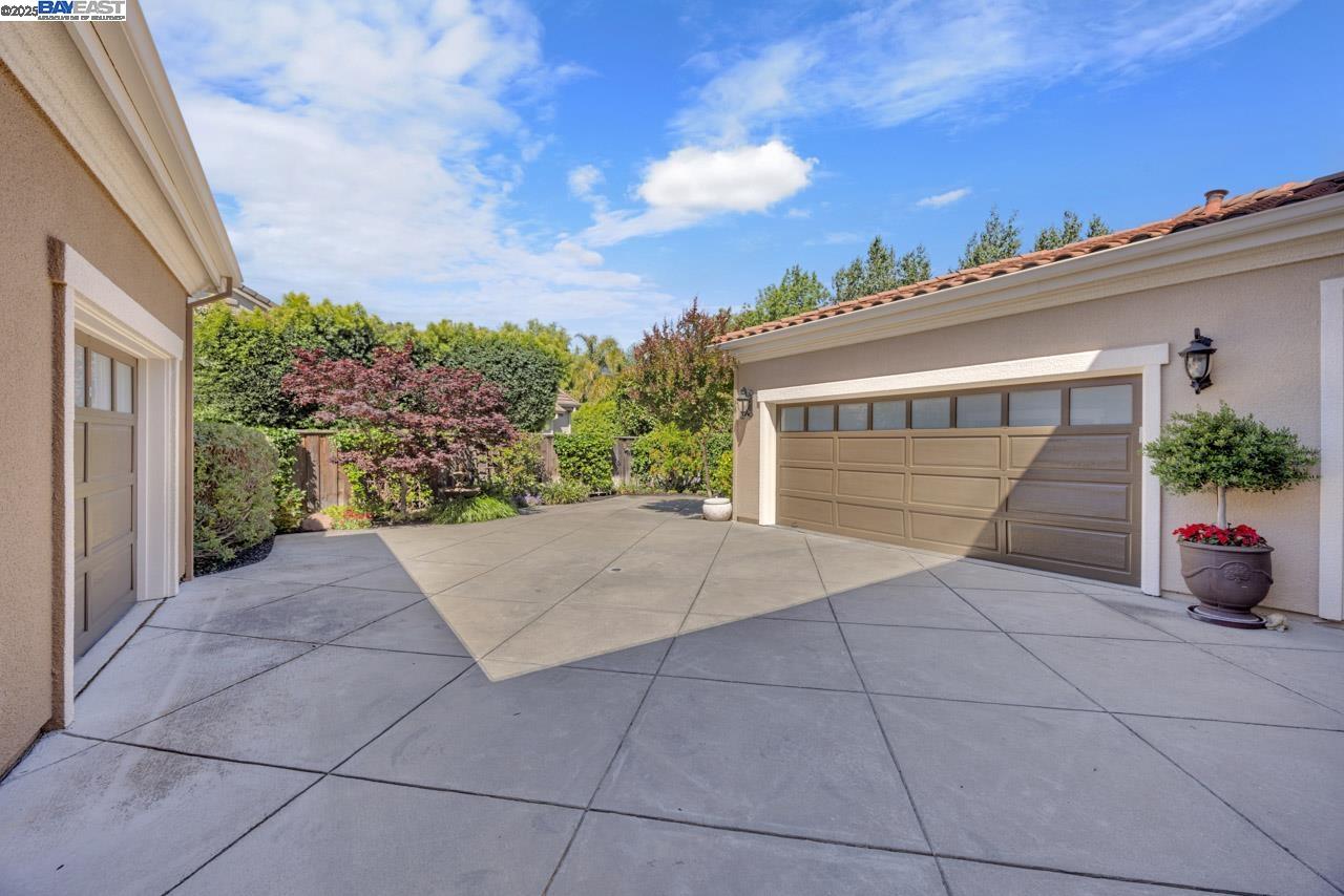 7193 Rosecliff Ct