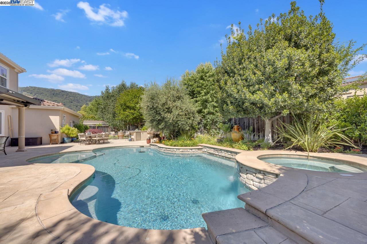 7193 Rosecliff Ct