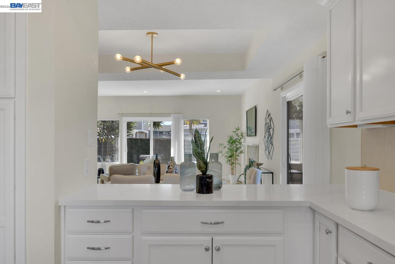 828 Columba Ln