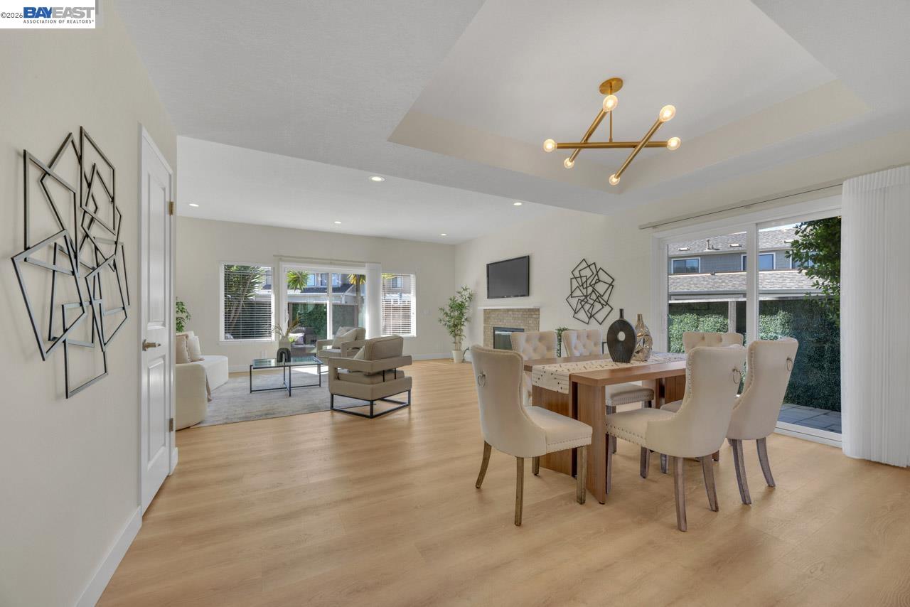 828 Columba Ln