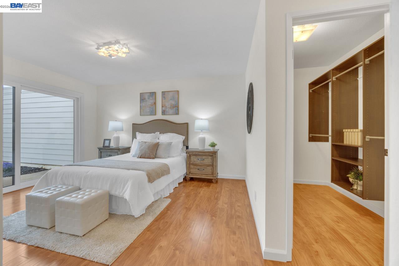 4034 Rennellwood Way