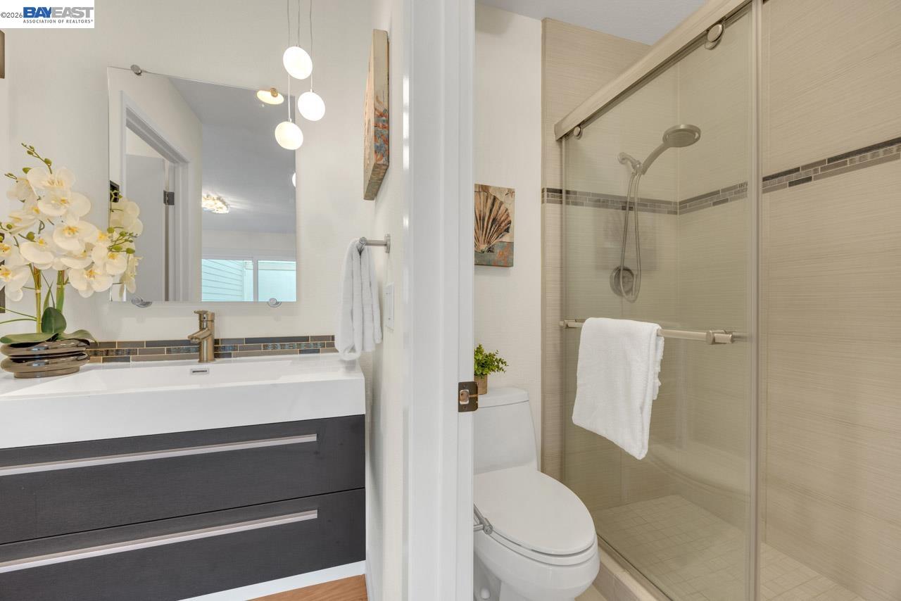 4034 Rennellwood Way