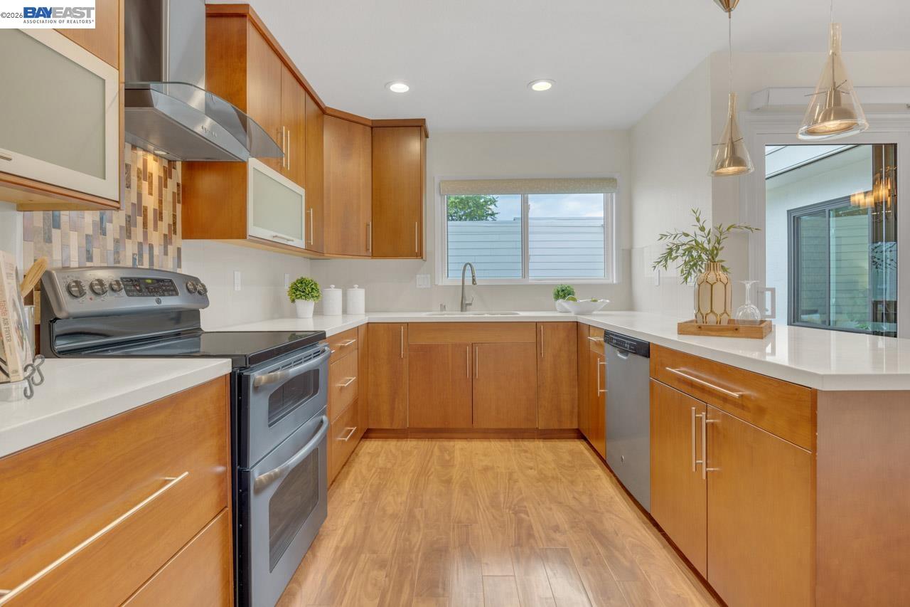 4034 Rennellwood Way