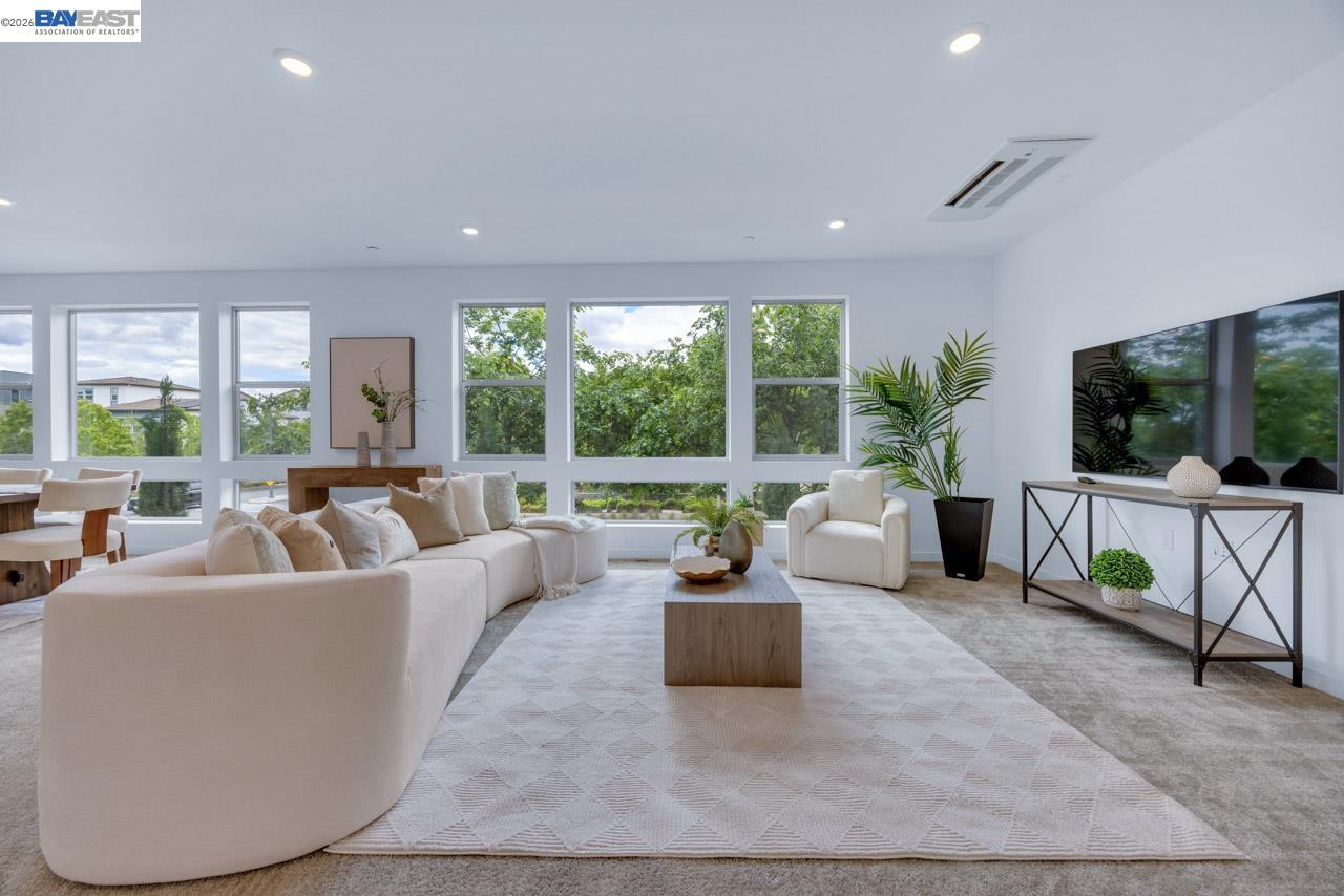 5700 Central Pkwy # 202