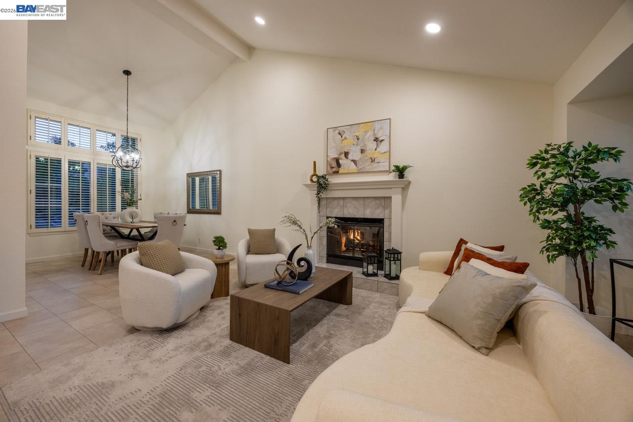 7331 Elmwood Cir