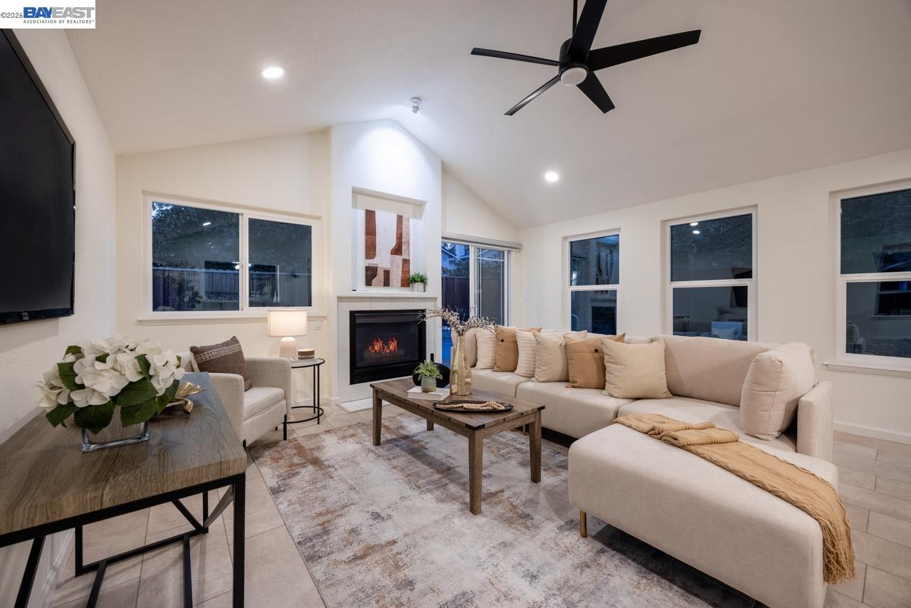 7331 Elmwood Cir