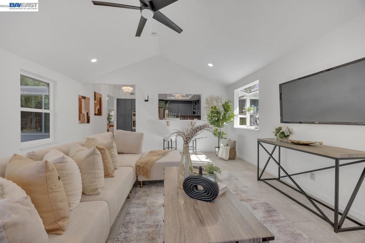 7331 Elmwood Cir