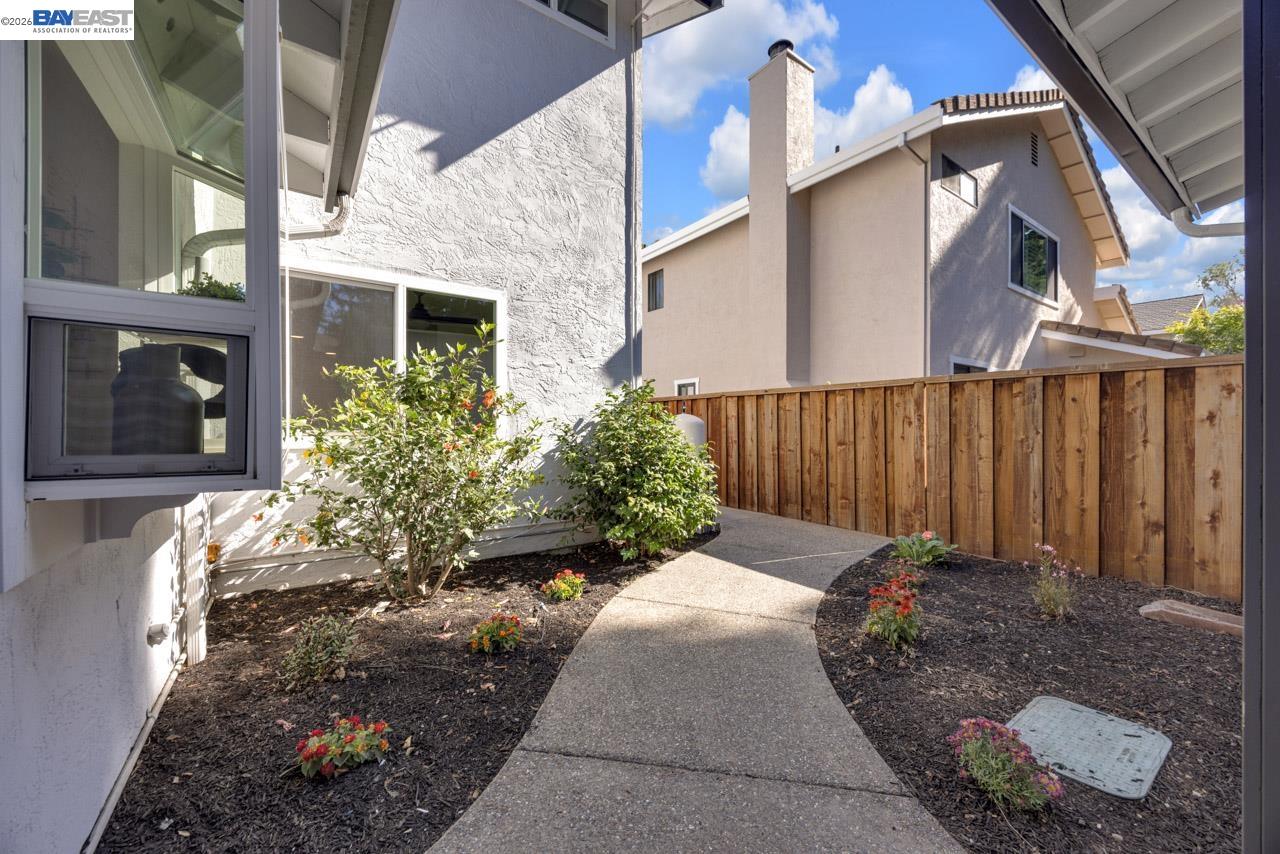 7331 Elmwood Cir