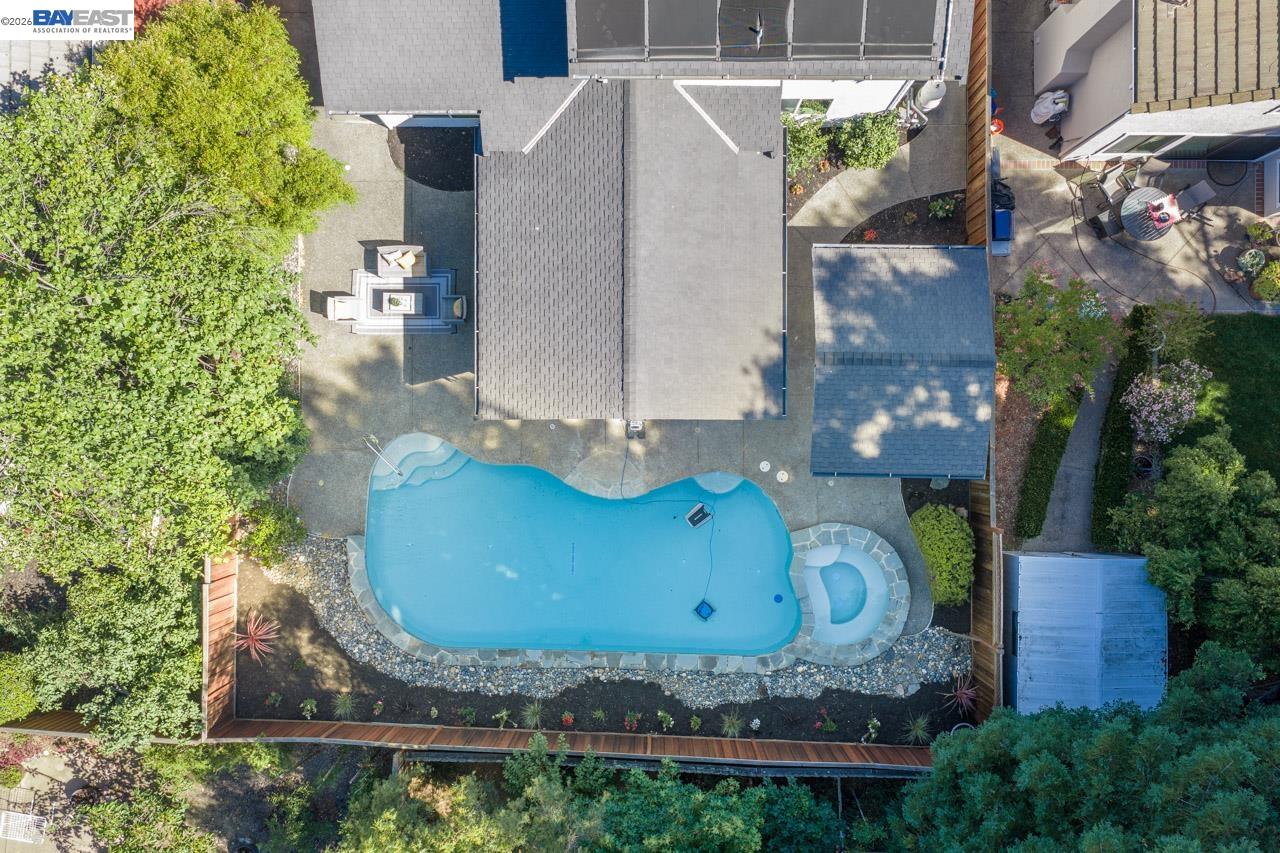 7331 Elmwood Cir