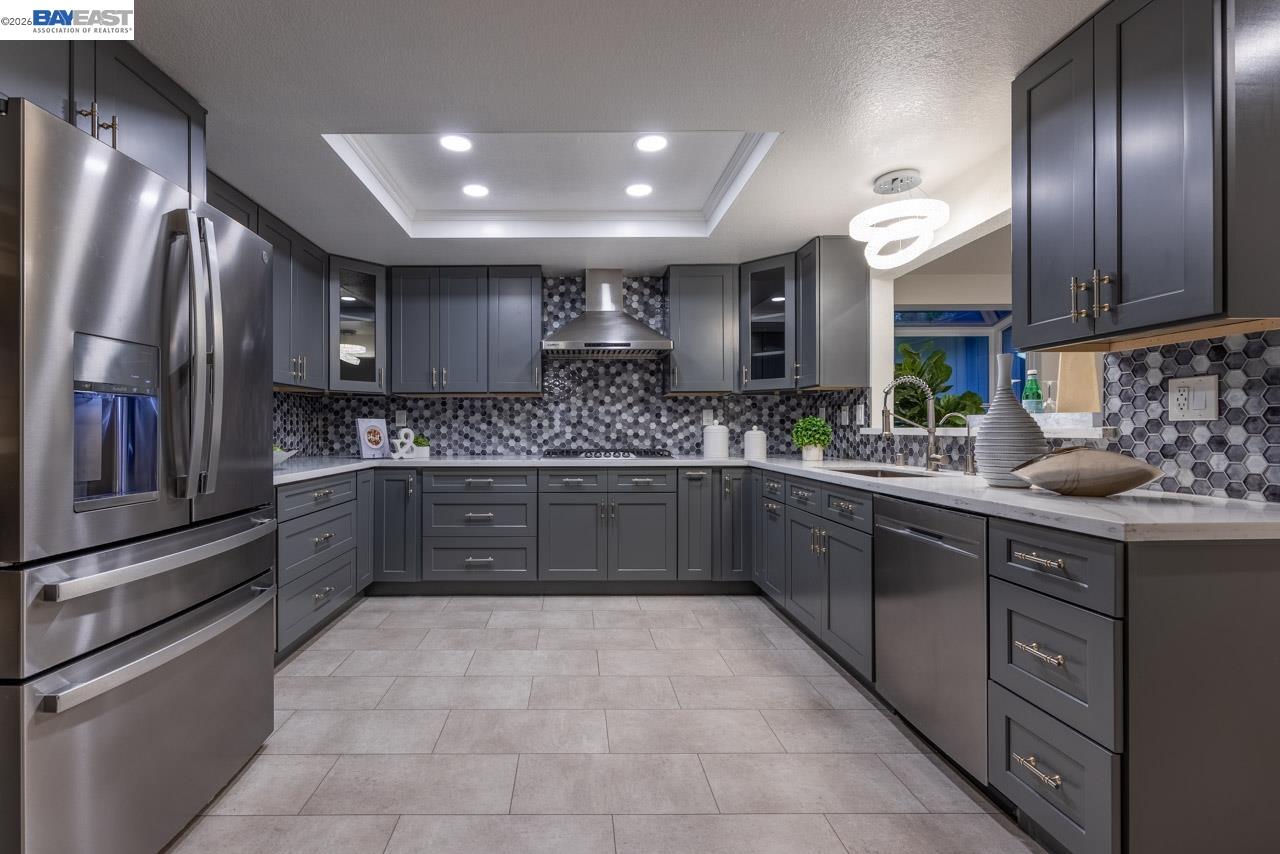 7331 Elmwood Cir