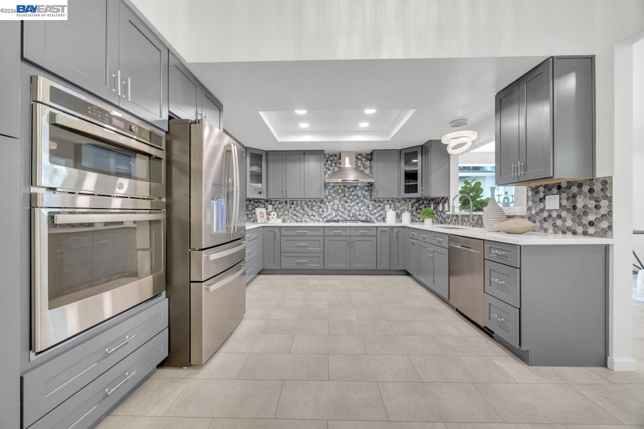 7331 Elmwood Cir