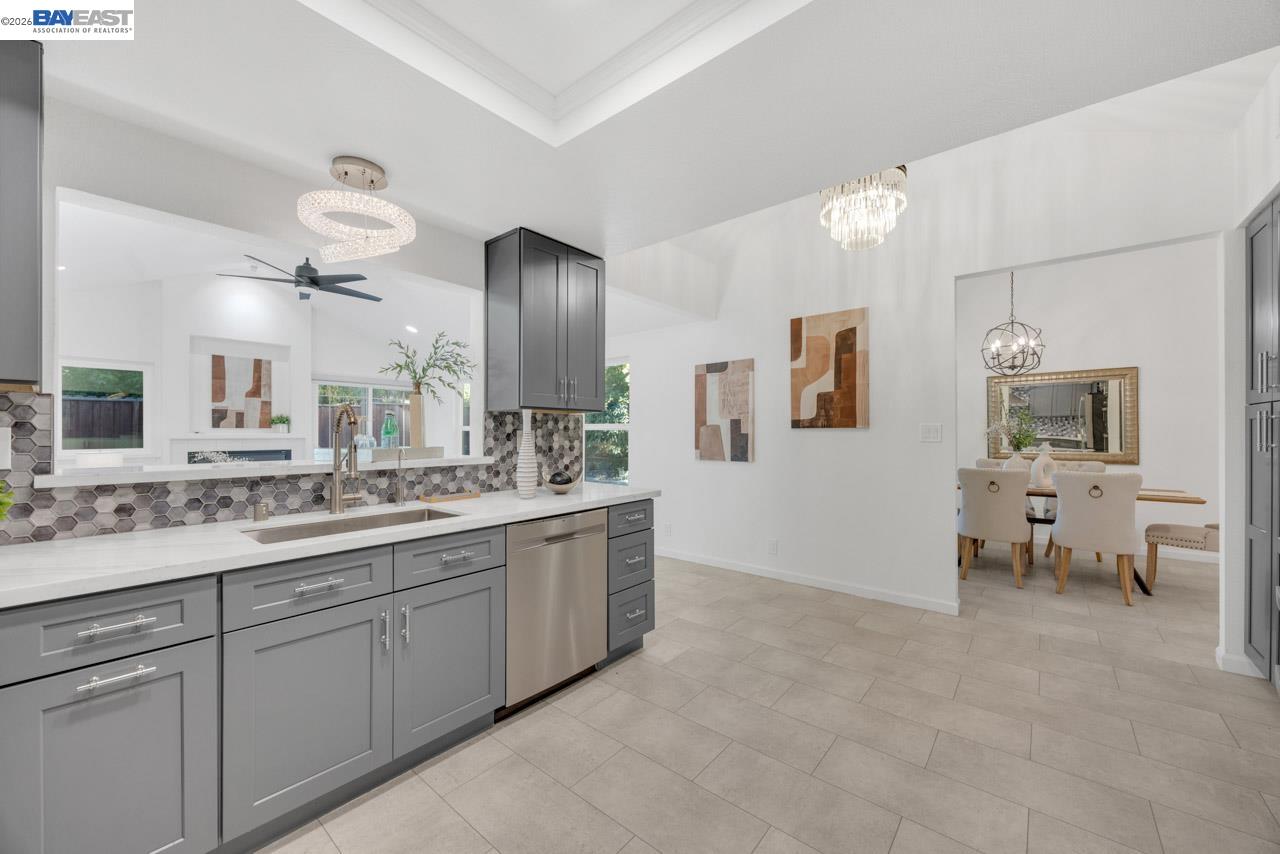 7331 Elmwood Cir