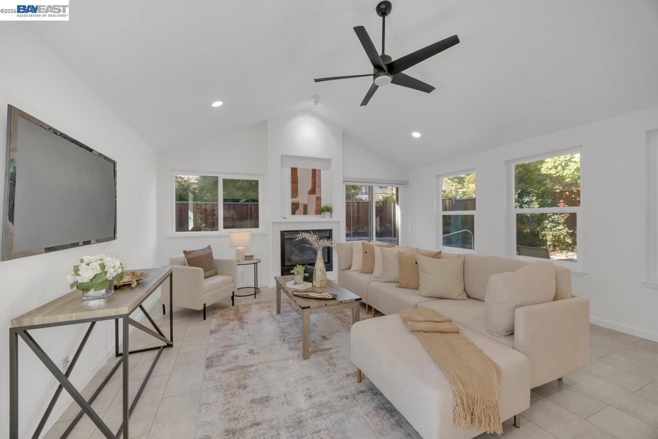 7331 Elmwood Cir