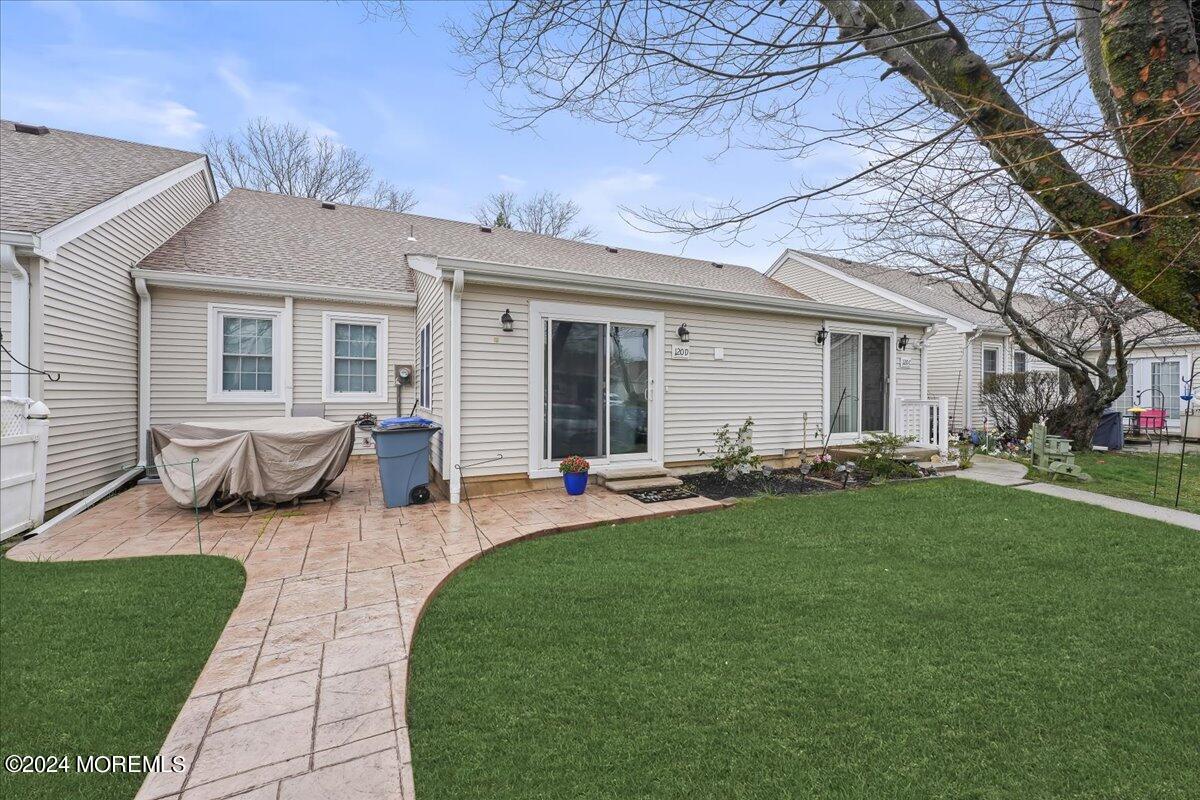 120 Muhlen Platz D