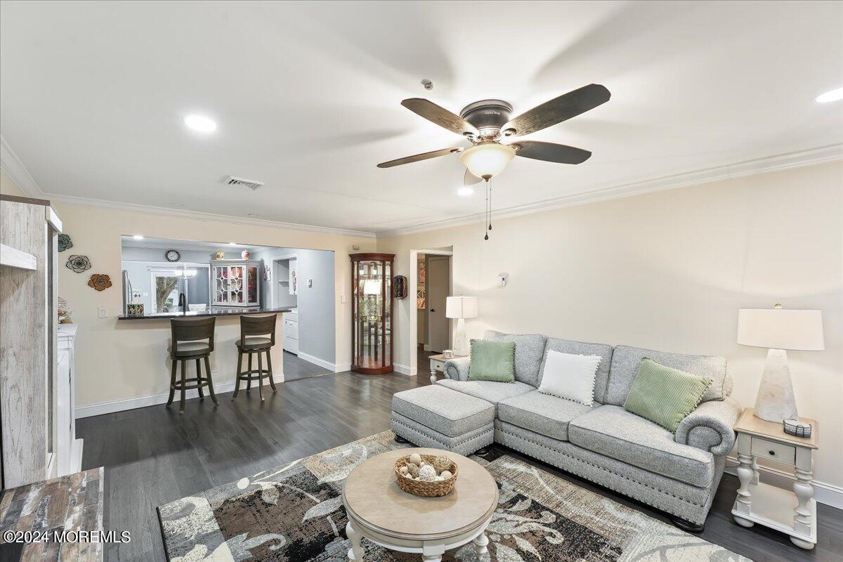 120 Muhlen Platz D