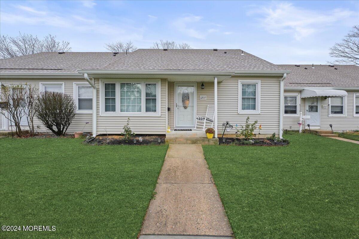 120 Muhlen Platz D