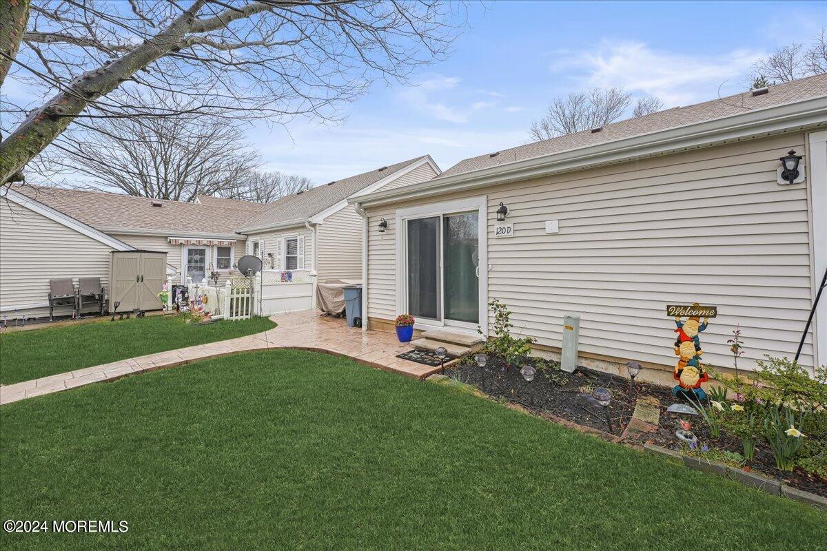 120 Muhlen Platz D