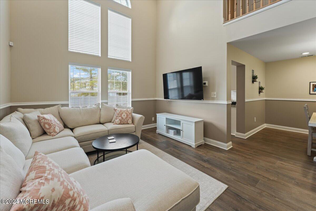 32 Picket Place