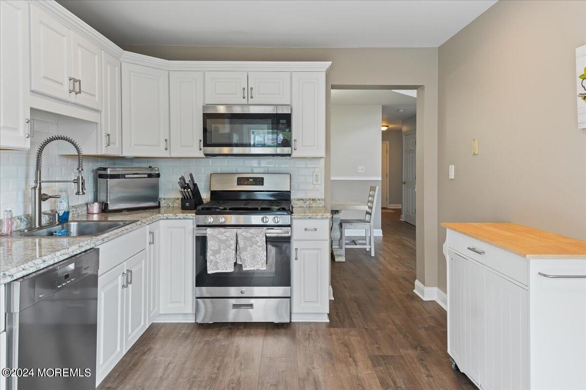32 Picket Place