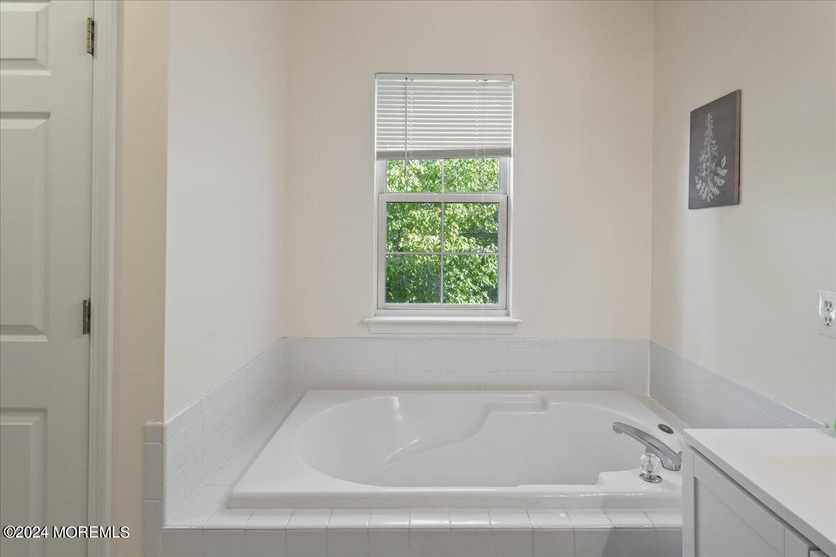 32 Picket Place