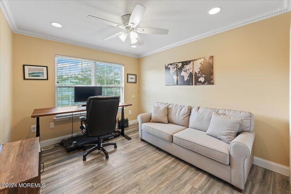 32 Picket Place