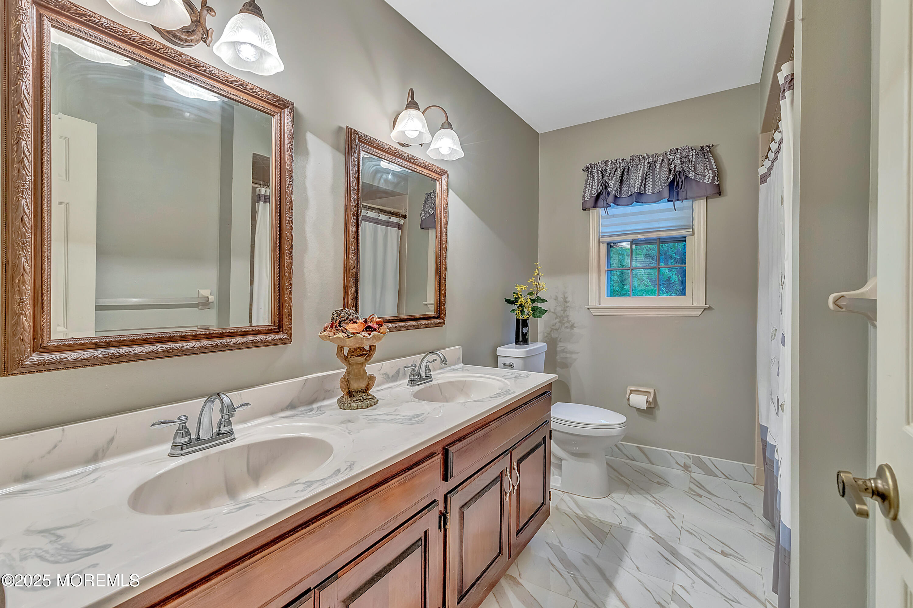 204 Rivers Edge Lane
