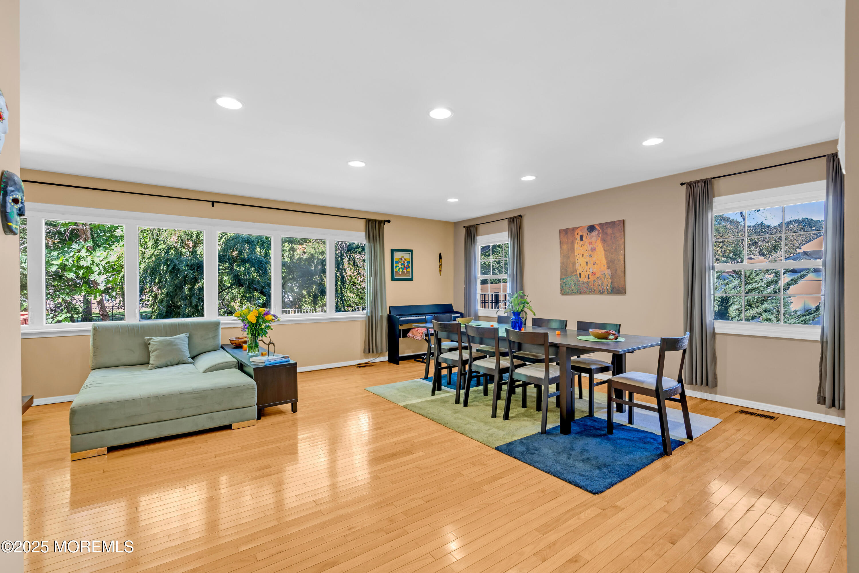 41 Livingston Lane