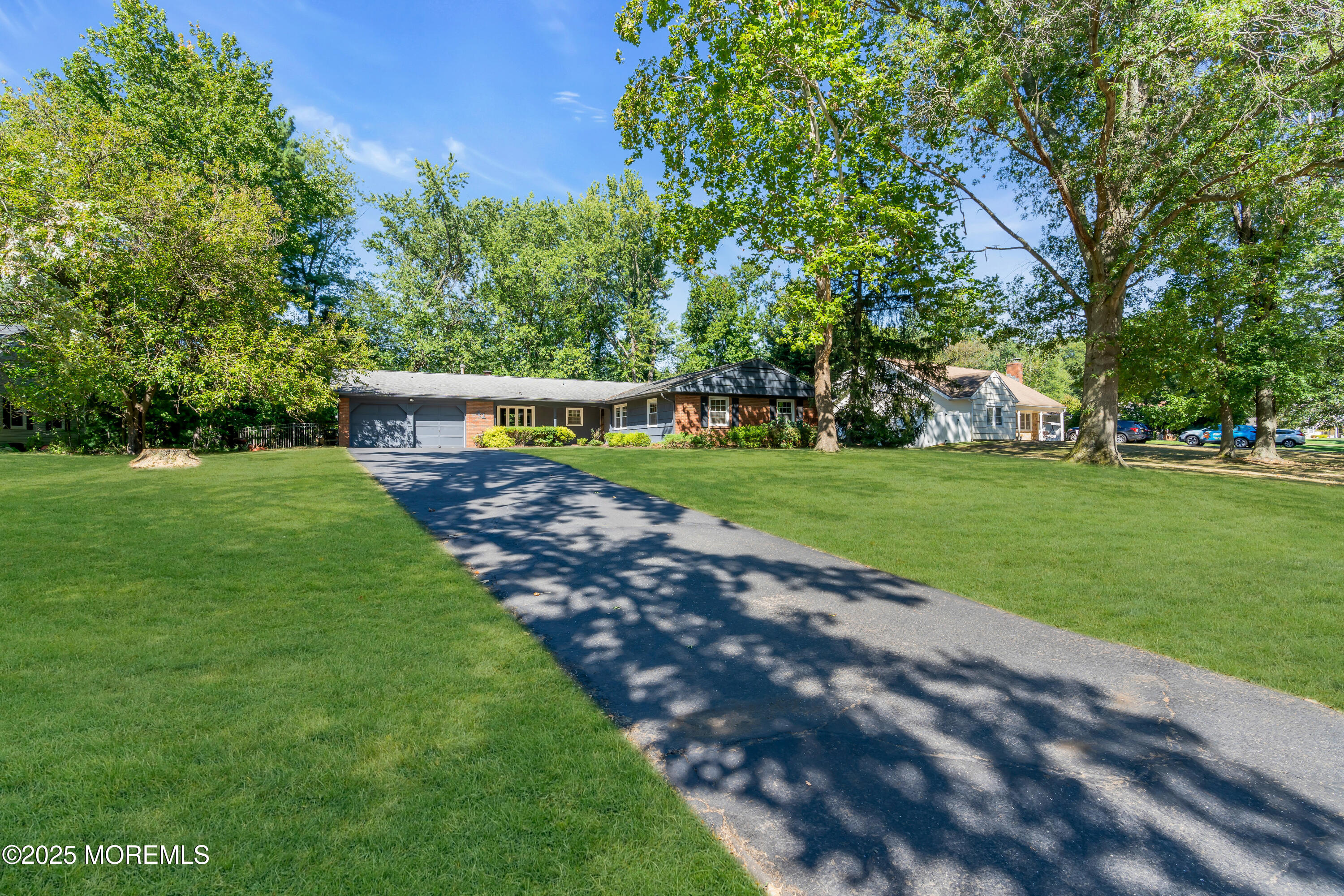 41 Livingston Lane