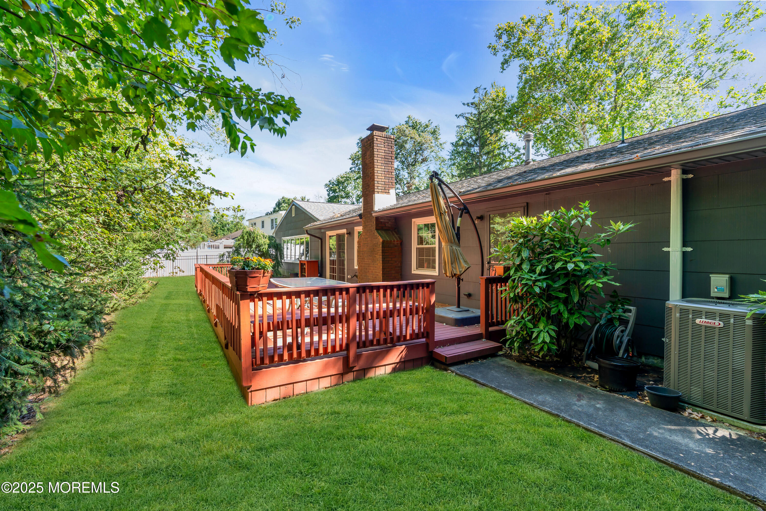41 Livingston Lane