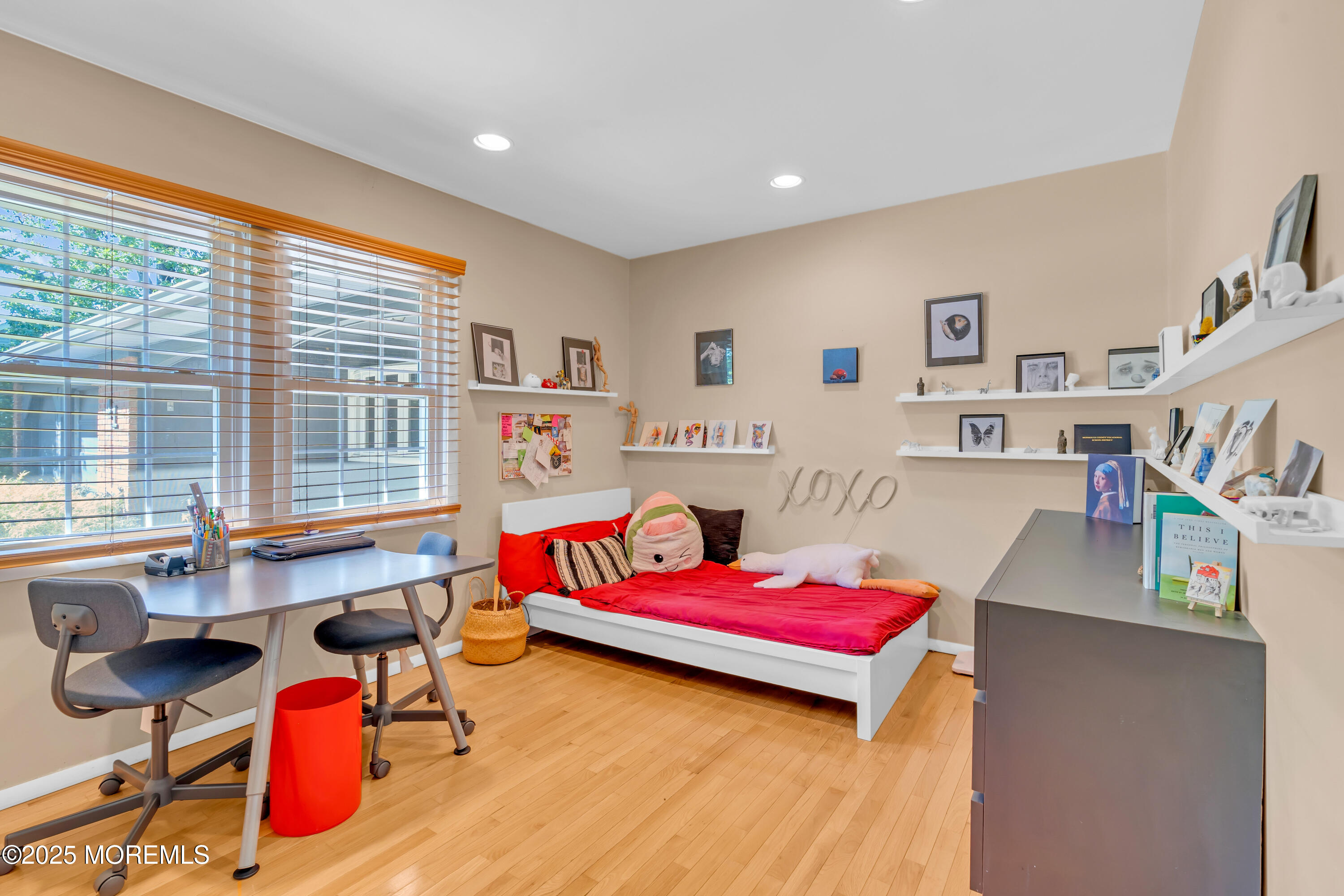 41 Livingston Lane