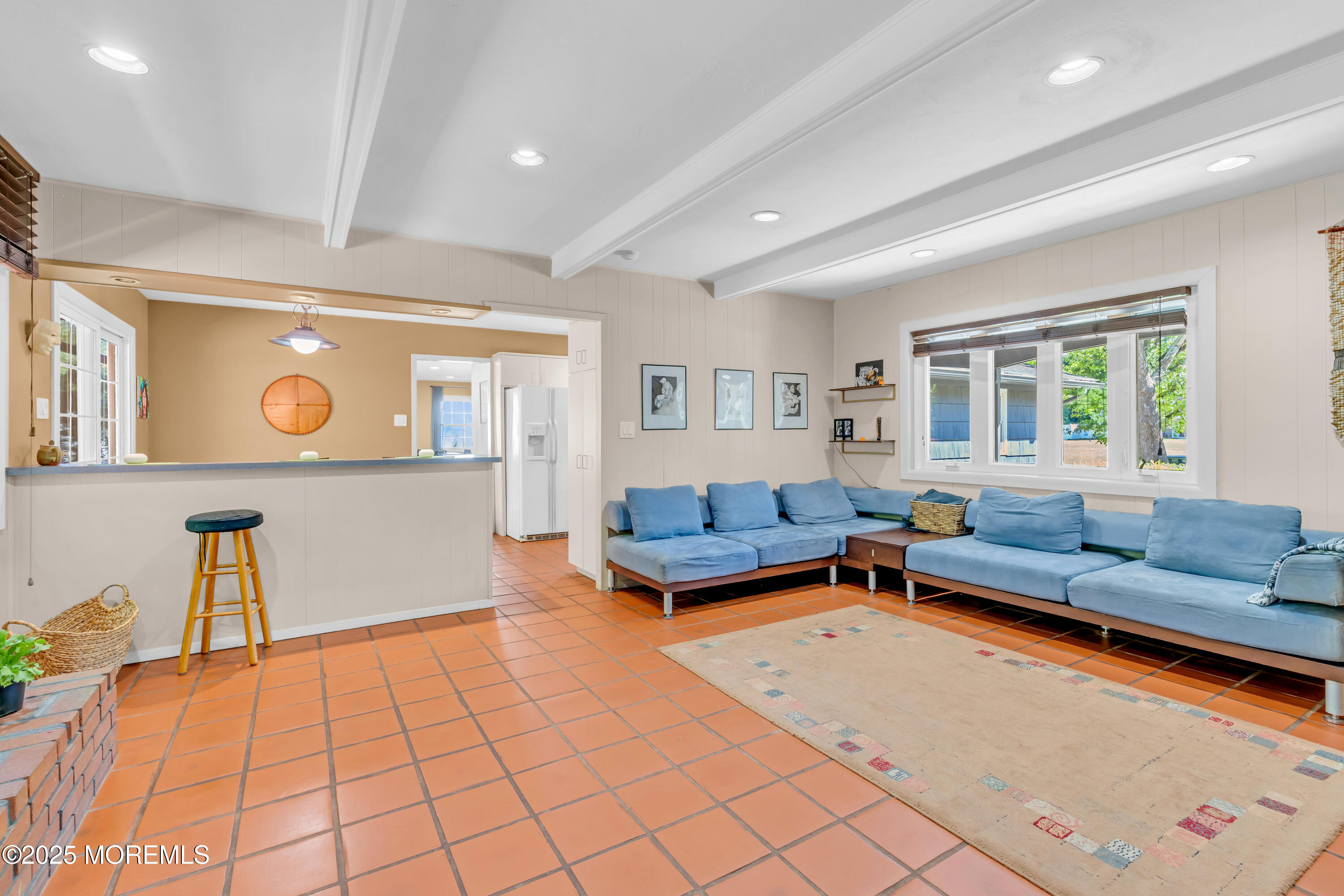 41 Livingston Lane