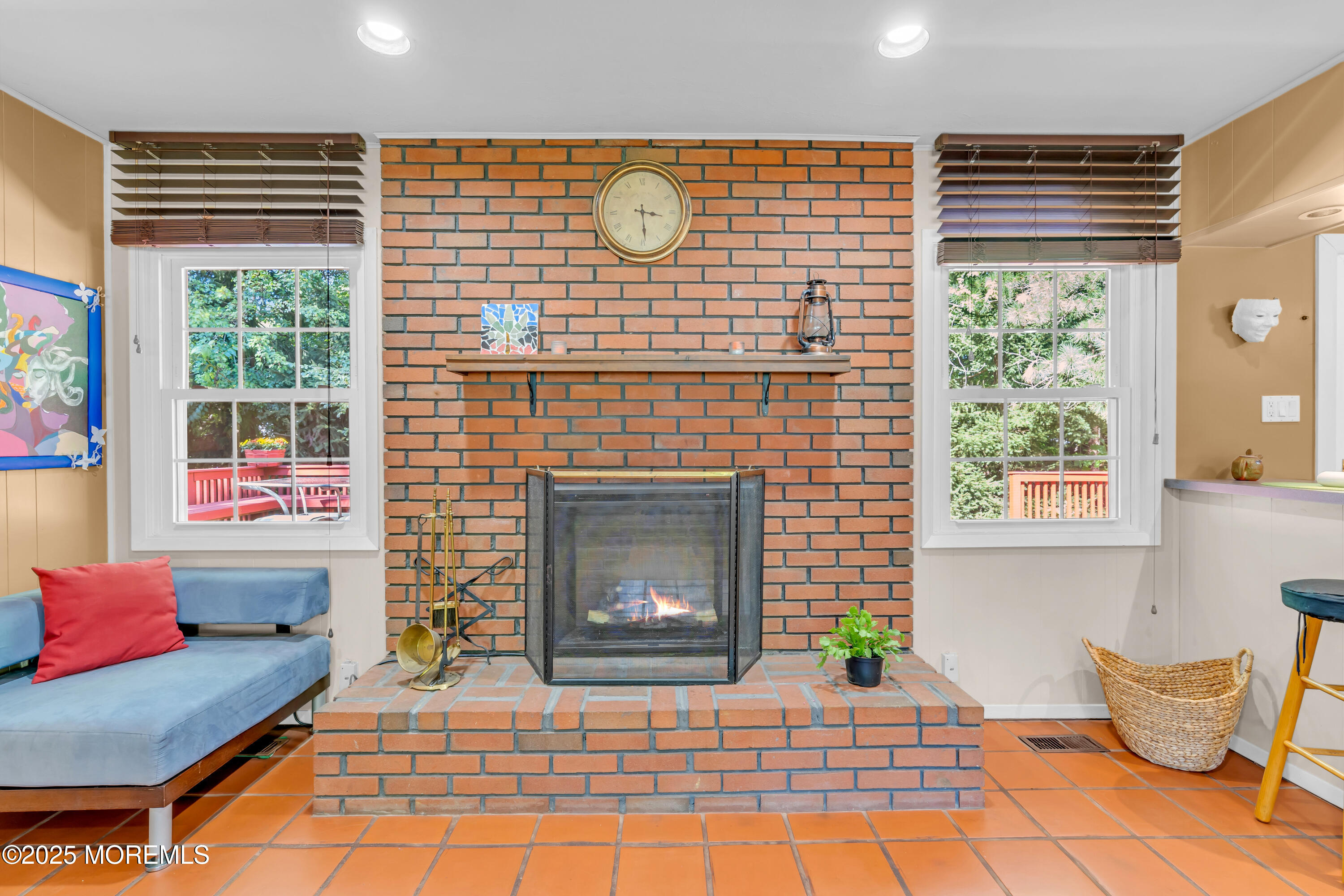 41 Livingston Lane