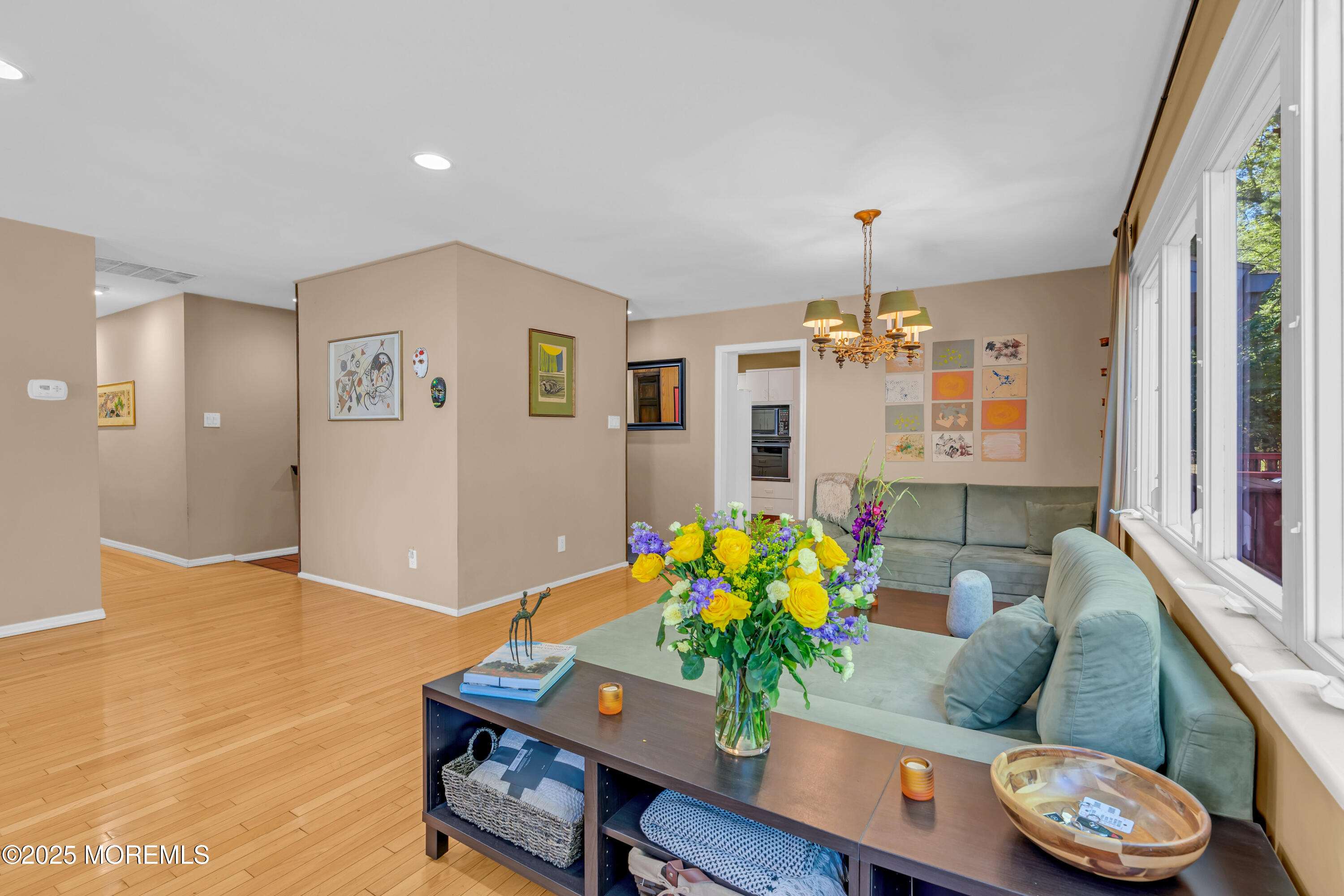 41 Livingston Lane