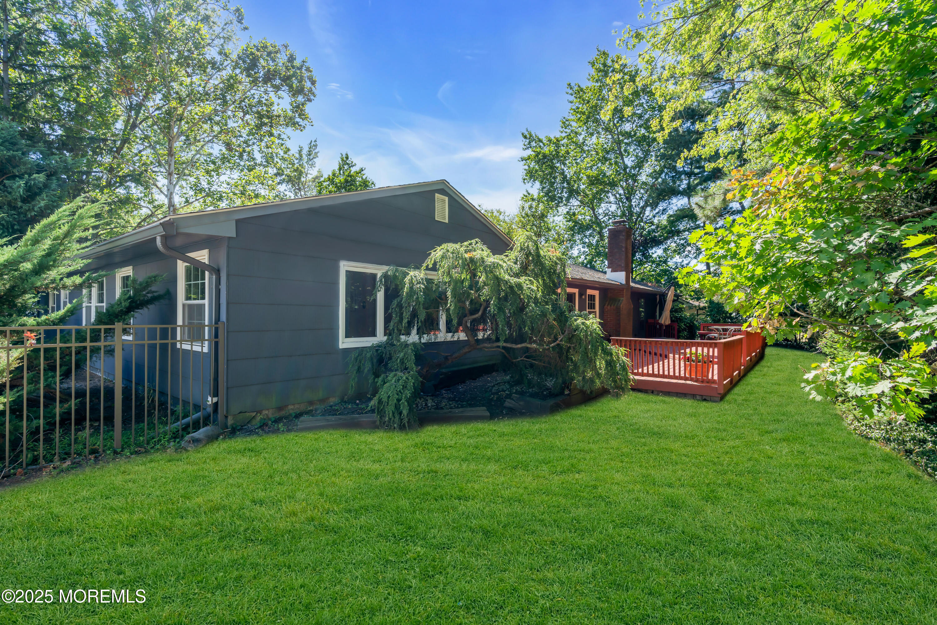 41 Livingston Lane