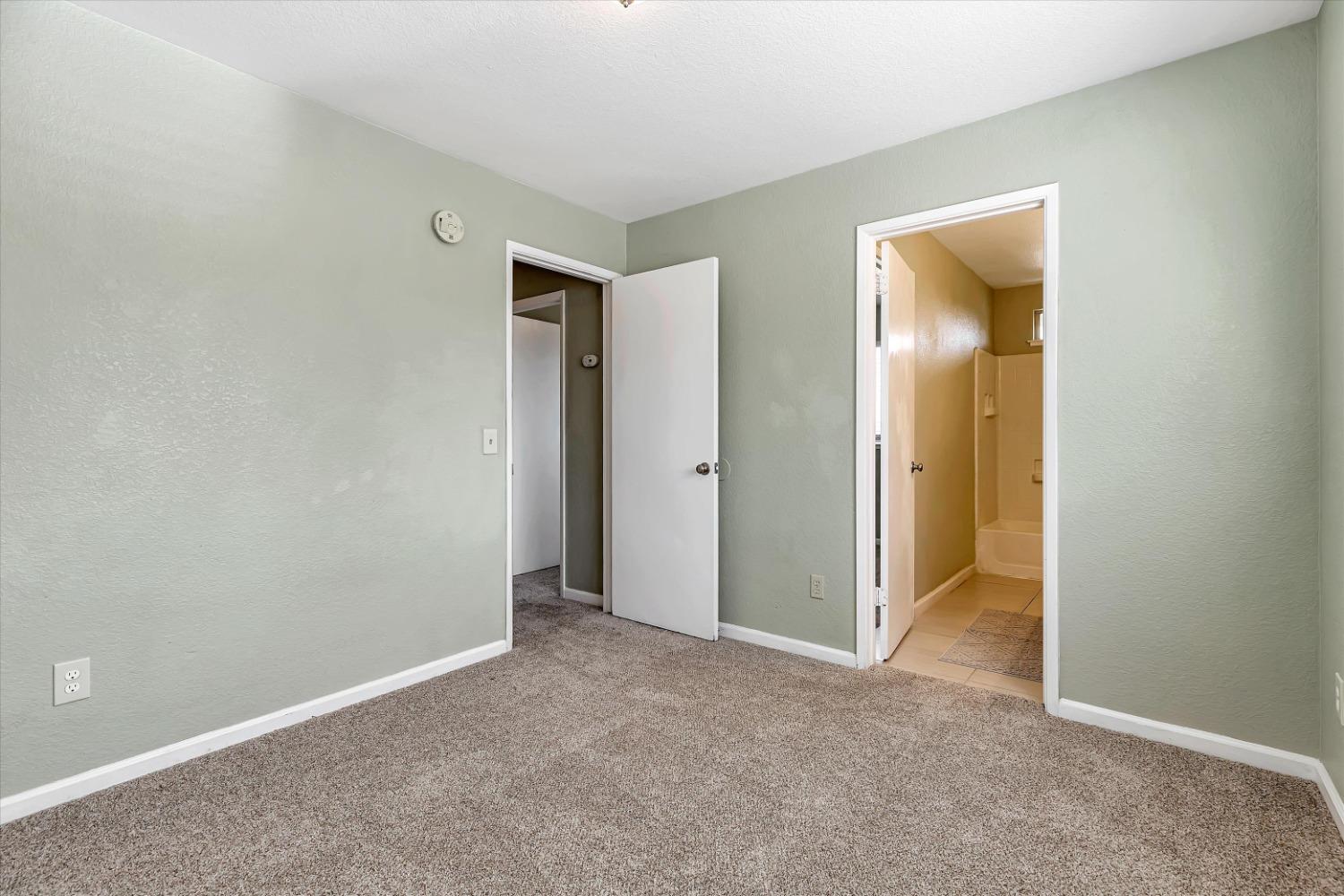 151 Creekside Circle